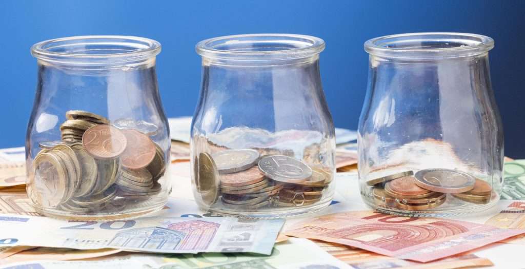 jars-with-coins-banknotes (1)